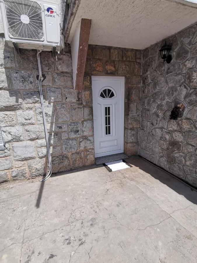 Trilj Apartman Jurika Εξωτερικό φωτογραφία