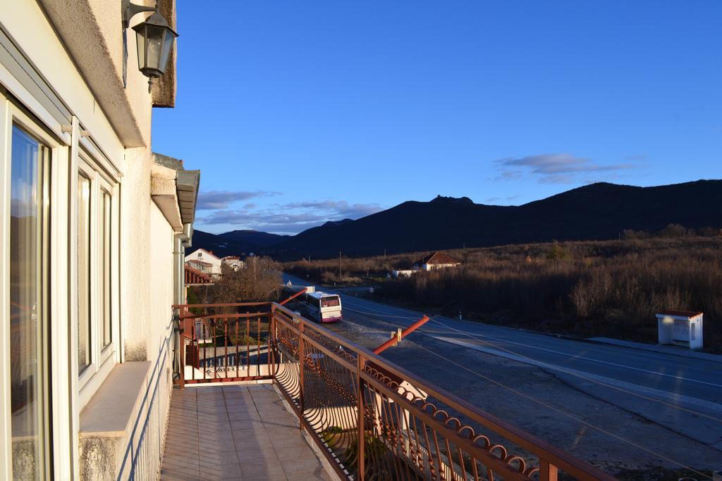 Trilj Apartman Jurika Εξωτερικό φωτογραφία