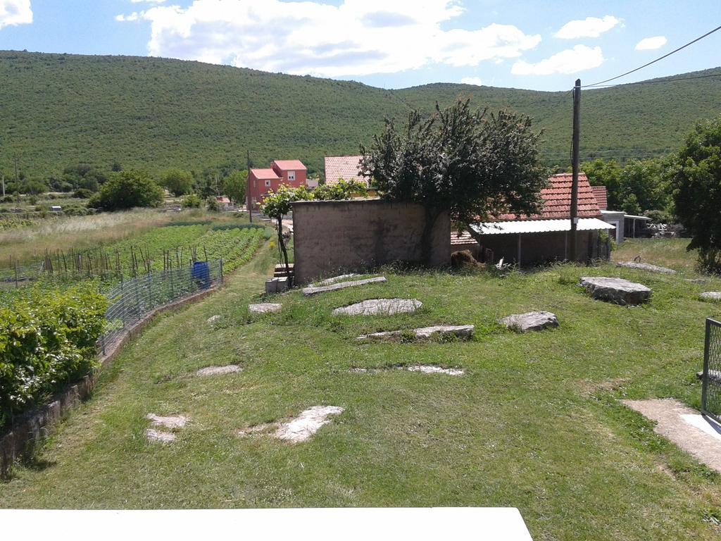 Trilj Apartman Jurika Εξωτερικό φωτογραφία